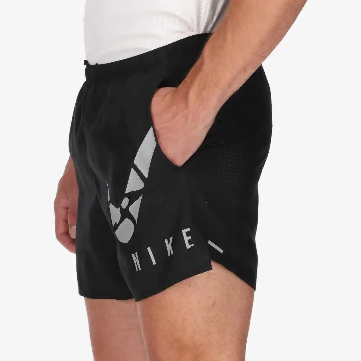 Nike Kratke hlače Dri-FIT Challenger Run Division 