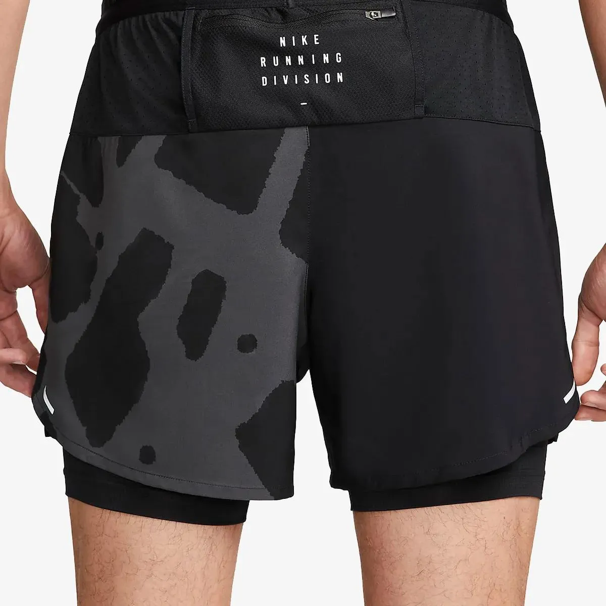 Nike Kratke hlače Dri-FIT Stride Run Division 