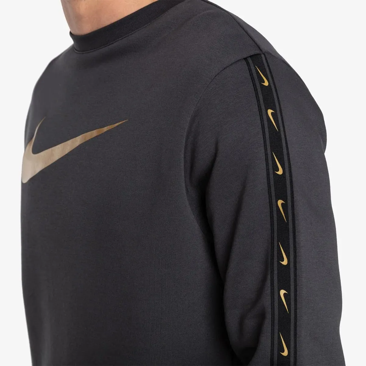 Nike Majica bez kragne Sportswear Repeat 